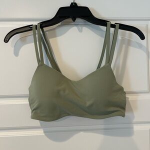 Nike Zenvy Strappy Bra